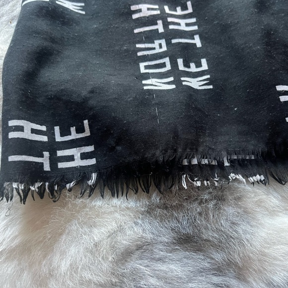 We The North Toronto Raptors NBA Large Scarf - Picture 5 of 7